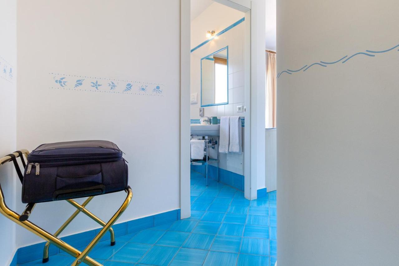 B&B Sperlonga Bagian luar foto