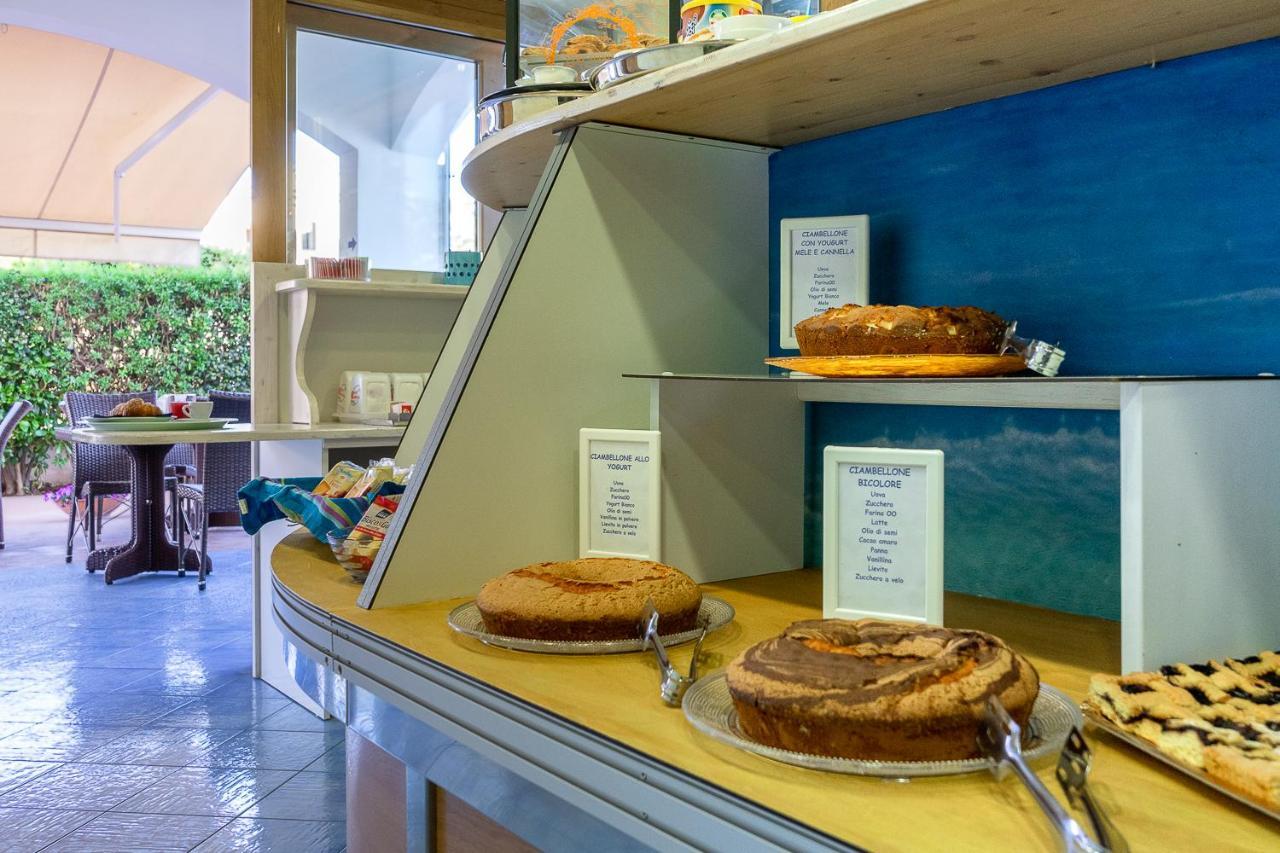 B&B Sperlonga Bagian luar foto