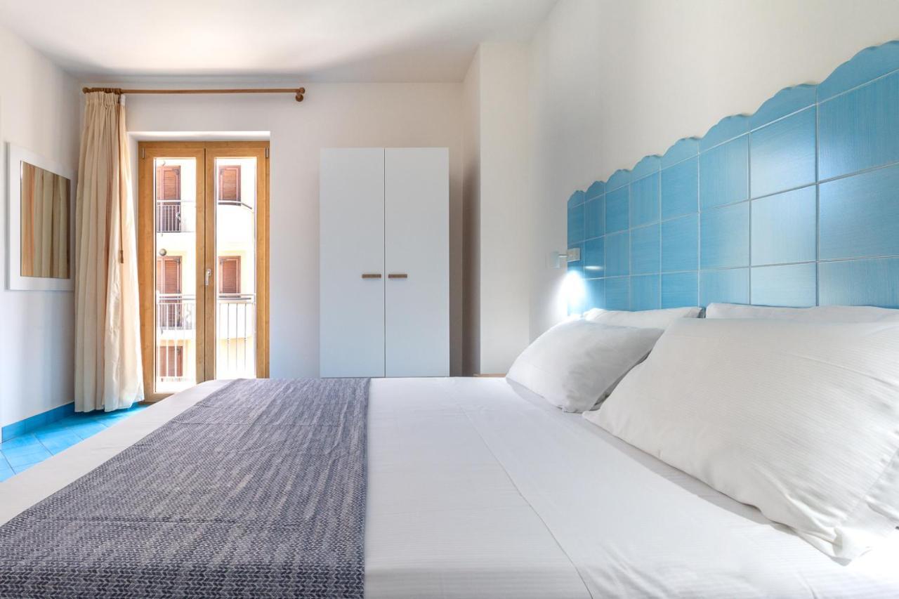 B&B Sperlonga Bagian luar foto