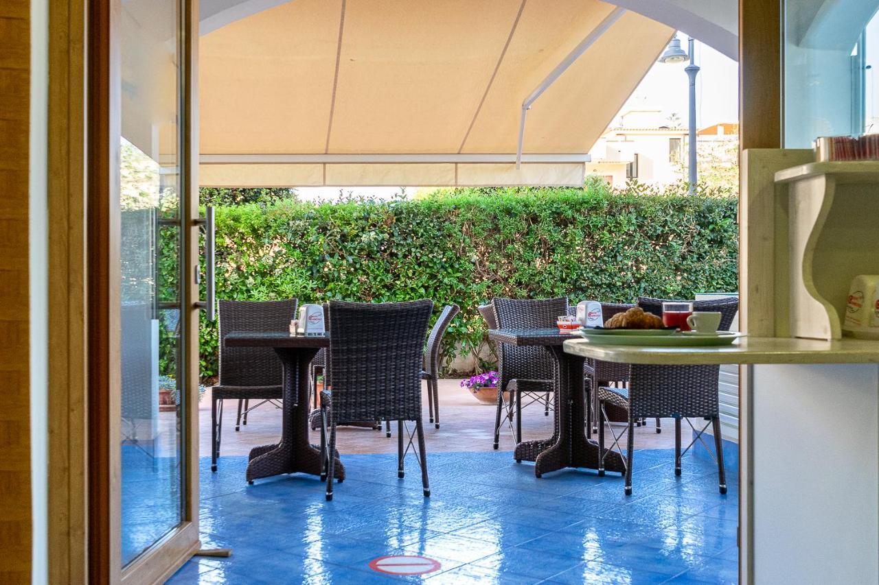 B&B Sperlonga Bagian luar foto