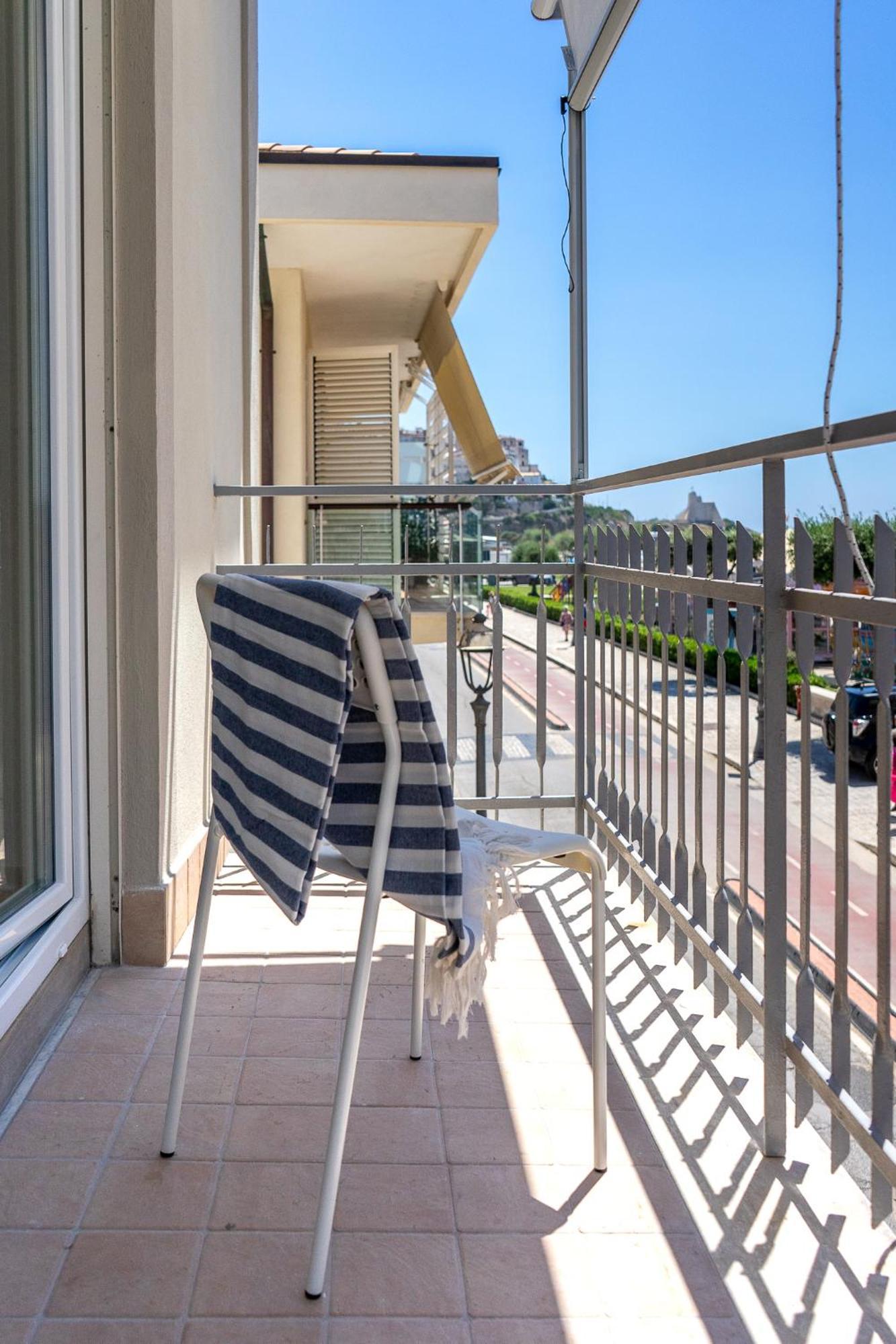 B&B Sperlonga Bagian luar foto
